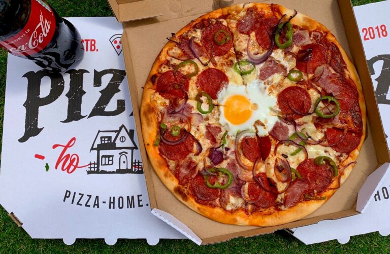 https://szolnokipizza.hu